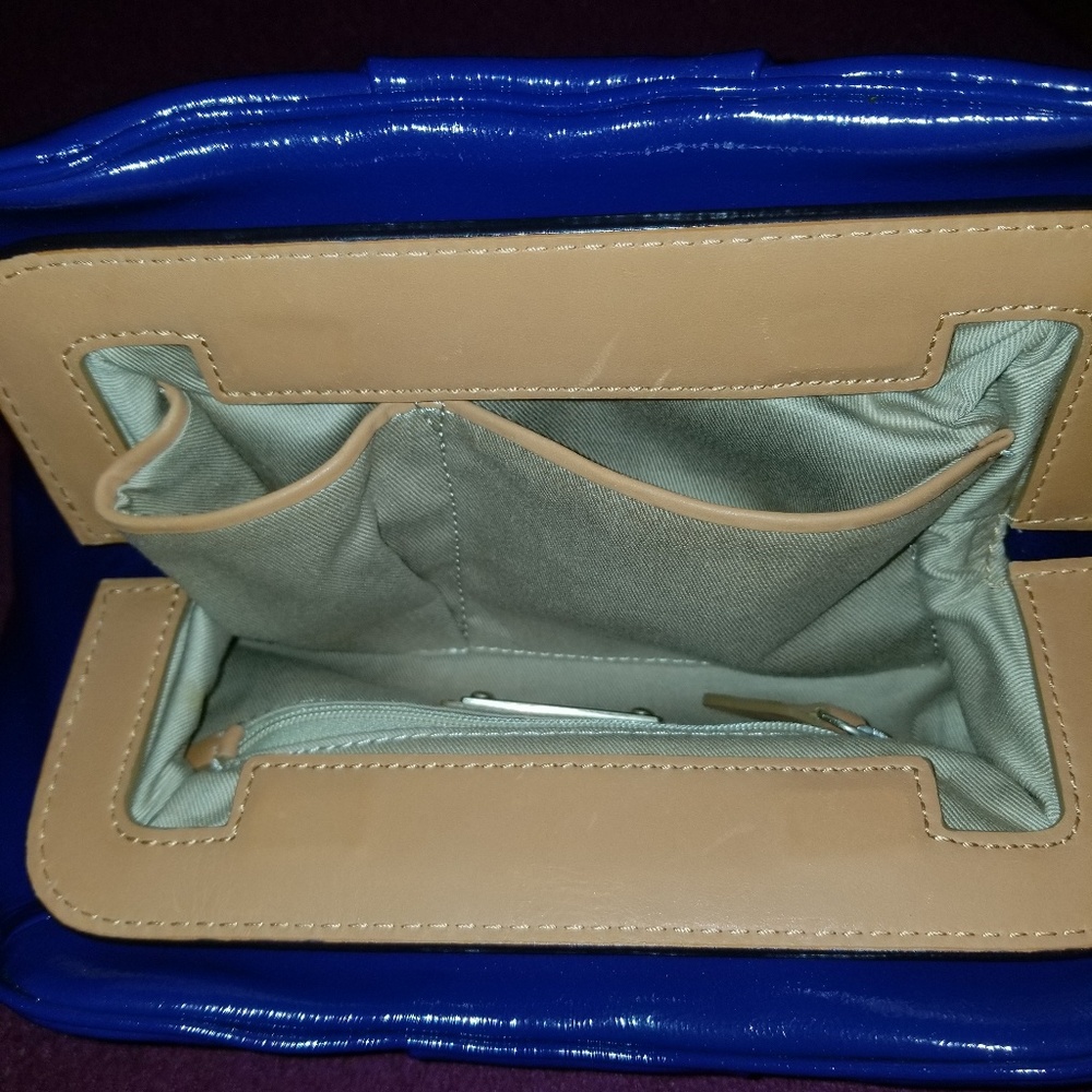 Purse - Picture 5 of 7